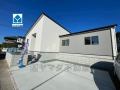 スーパー・コンビニ徒歩10分圏内＾＾