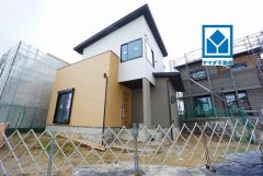 西鉄天神大牟田線「桜並木」駅まで徒歩約23分＾＾JR鹿児島本線「南福岡」駅まで徒歩約35分＾＾