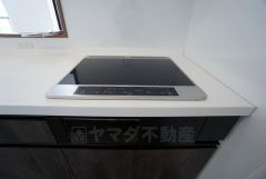 お手入れのしやすいIHクッキングヒーターです。