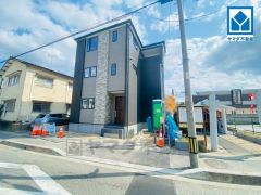 西鉄天神大牟田線「白木原」駅徒歩1分。ＪＲ鹿児島本線「大野城」駅徒歩7分＾＾