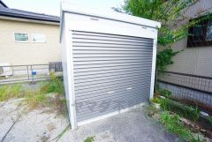 倉庫。趣味の道具などの収納スペースとして活用出来ます。