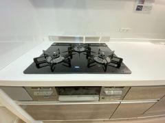 3口コンロなので、効率よくお料理が楽しめます。毎日のお料理も楽しくなりますね＾＾