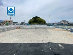 敷地面積91坪以上。LDK広々19帖以上。並列駐車4台＾＾