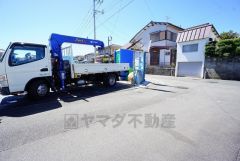 前面道路は西側約4.6ｍ。交通量が少なく小さなお子様がいるご家庭でも安心です＾＾