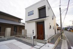 JR宇美駅まで自転車で約10分（1.5ｋｍ） 桜原小学校徒歩10分。宇美東中学校徒歩11分。