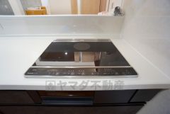 お手入れのしやすいIHクッキングヒーターです。