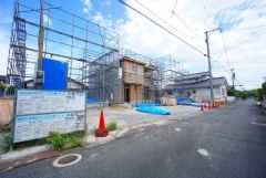 前面道路は交通量が少なく小さなお子様がいるご家庭も安心です＾＾