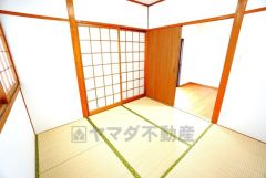 和室はくつろぎスペースや接待部屋など、様々な用途がありとても重宝します。