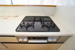 3口コンロなので、効率よくお料理が楽しめます。毎日のお料理も楽しくなりますね＾＾