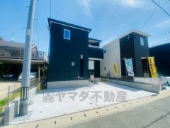 コンビニまで徒歩5分。スーパー・ドラックストアまで徒歩7分。お買い物が便利です＾＾ 大野東小・御陵中徒歩10分。