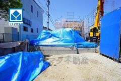 西鉄二日市駅・JR都府楼南駅まで徒歩10分。スーパー・コンビニまで徒歩5分。