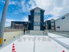 ＪＲ香椎線、地下鉄空港線、ＪＲ篠栗線の3沿線利用でき通勤や通学などに便利です＾＾コンビニ・ドラックストアまで徒歩10分圏内＾＾