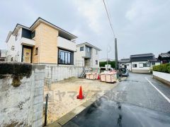 車の通行が少なく小さなお子様がいるご家庭でも安心して過ごせます＾＾