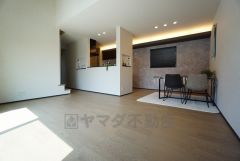 将来にわたって住みやすくプランニングを重ねて設計された間取で日々の生活をしやすい導線を考えた居住空間を創り上げております＾＾