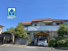 宇美駅バス利用で12分。シャワールーム・書斎・縁側・ウッドデッキ・各階キッチン。インスペクション予定。