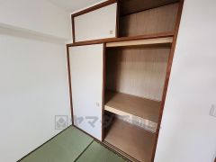 和室押し入れ収納。