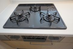 3口コンロなので、効率よくお料理が楽しめます。毎日のお料理も楽しくなりますね＾＾