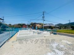 現地（2025年4月）撮影写真。 2025年6月下旬予定。 同一ハウスメーカー物件内覧可能です。 お気軽にお問い合わせください＾＾