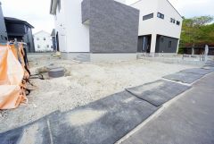 イオン穂波ショッピングセンターまで車で約4分（1.2ｋｍ）ゆめタウン飯塚まで車で約6分（1.9ｋｍ）お買い物に便利です＾＾
