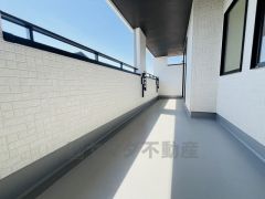 続きバルコニーで日当り風通し良好です＾＾