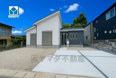 平屋住宅。西鉄太宰府線西鉄五条駅徒歩13分＾＾ 西鉄バス「九州国立博物館前」停まで徒歩6分＾＾ 小中学校まで徒歩15分圏内。