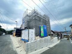 福岡東バイパスまで車で約8分＾＾（2.5ｋｍ）遠出のお出かけや通勤などに便利です＾＾