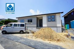 敷地面積約80坪。 平屋住宅＾＾スーパーまで徒歩6分＾＾ コンビニ・ドラストまで徒歩14分圏内＾＾