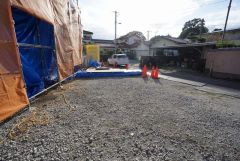 カースペースは並列2台。車通りがほとんどないため小さなお子様のご家庭でも安心です。