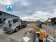 西鉄バス「旭ケ丘」停徒歩5分。ＪＲ鹿児島本線「水城」駅自転車で約12分（1.9ｋｍ）通勤や通学に便利ですね＾＾