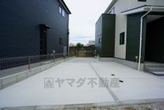 カースペースは2台分を確保。 ご夫婦で1台ずつ所有出来ます。西鉄バス「四王田団地」停まで徒歩4分＾＾通勤や通学に便利。