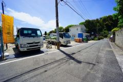 前面道路は公道北側約5ｍ。