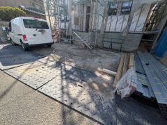 駐車スペースはゆとりある6台分を確保。マイカー用に、お客さま用に、余裕を持ってご利用いただけます。