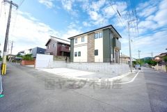 前面道路は西側約4.6ｍ。交通量が少なく小さなお子様がいるご家庭でも安心です＾＾