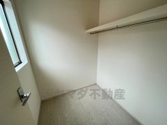 独立したファミリークローク有り＾＾家族全員分の衣類などがスッキリ収納できます＾＾