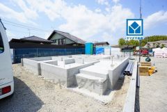 敷地面積40.74坪。 ＪＲ香椎線「宇美」駅まで徒歩8分＾＾通勤やおでかけに便利＾＾宇美小学校まで徒歩約4分＾＾