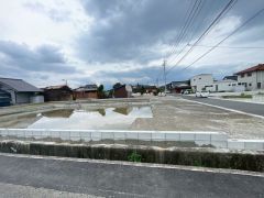 コンビニ徒歩5分、スーパー徒歩7分＾＾