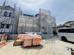 全棟南向き＾＾カースペース4台＾＾ 設備仕様も充実した新築戸建です。 快適でゆとりのある生活空間で新生活を始めましょう^^