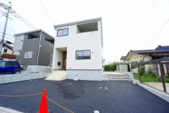 敷地面積広々50坪。お庭付きで楽しみが広がります＾＾