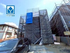 シンプルでいつまでも飽きのこないデザインが周囲の環境に調和し、どんなご家族にもフィットするデザインです。