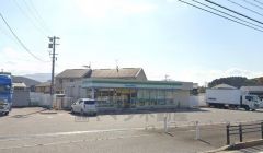 ファミリーマート　久山久原