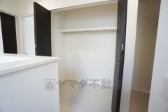 2階ホール収納。居室以外にある収納はみんなで使うものを収納するのに重宝しますね＾＾