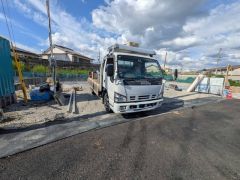 駐車スペースはゆとりある4台分を確保。マイカー用に、お客さま用に、余裕を持ってご利用いただけます^^