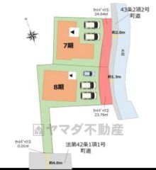 1号棟。カースペース並列2台。前面道路は交通量が少ないため小さなお子様がいるご家庭も安心です＾＾