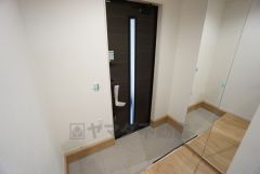 同仕様写真。たっぷり収納できるシューズボックスです。