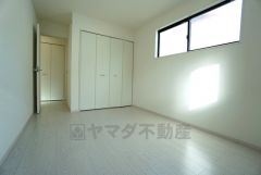 各部屋に収納が完備されているので、お荷物が多くなっても安心の設計です。