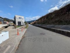 福北ゆたか線「篠栗」駅まで徒歩13分。