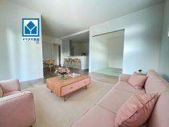 家具・インテリアはイメージCG画像です。将来にわたって住みやすくプランニングを重ねて設計された間取で日々の生活をしやすい導線を考えた居住空間を創り上げております＾＾