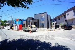 こちらの前面道路は西側6.2ｍ。お車の離合や、駐車もスムーズです＾＾オール電化。西鉄バス西伊岐須停まで徒歩14分＾＾