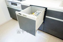 家事の時間が短縮できる食器洗浄乾燥機付。後片付けもラクラクです。