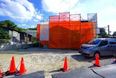 カースペースは並列2台。車通りがほとんどないため小さなお子様のご家庭でも安心です。